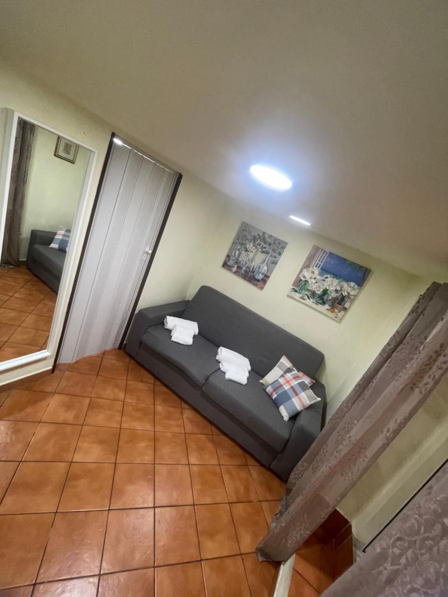 Centro Storico Casa Mari' Appartement Napels Buitenkant foto